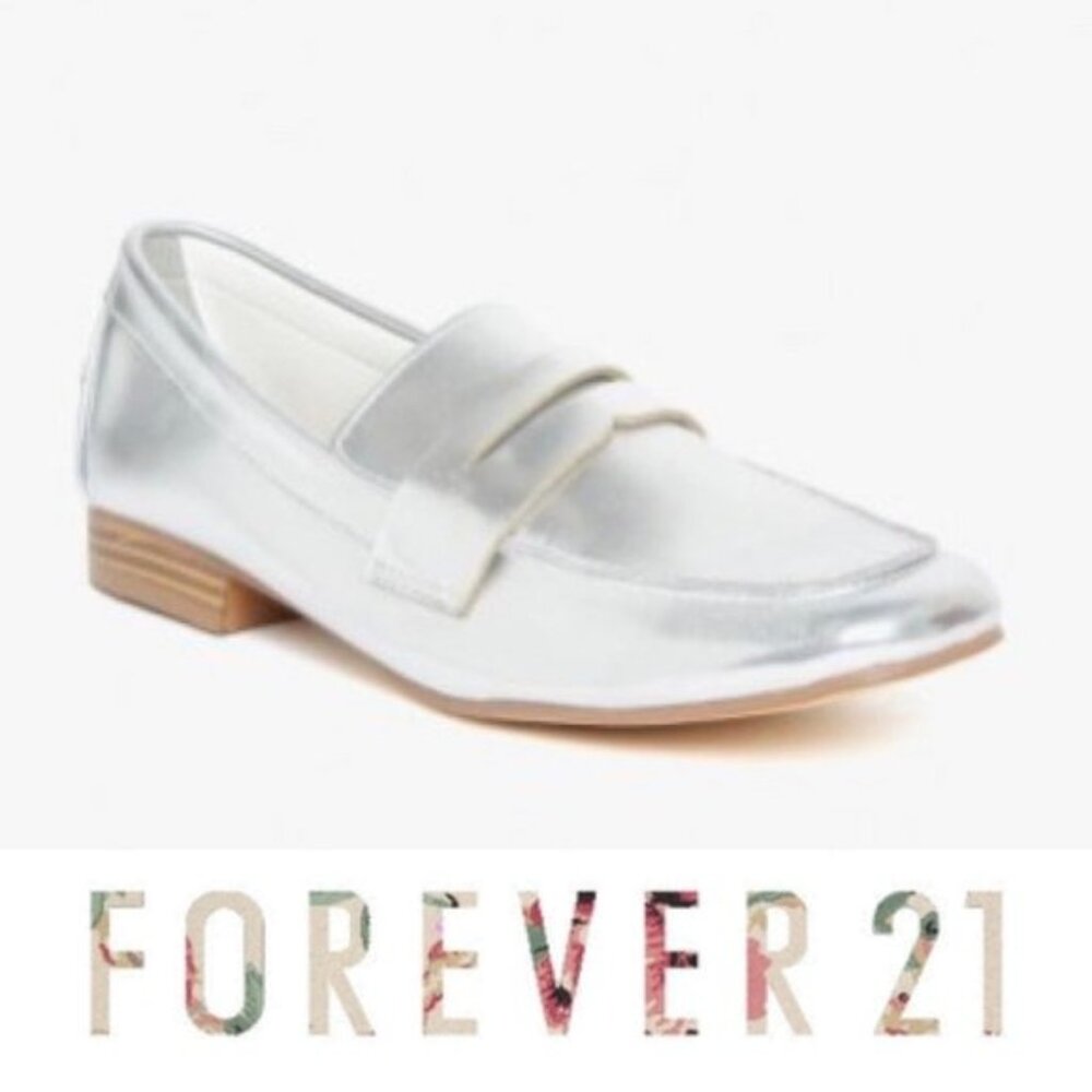 Forever 21 Women's Y2K Glam Indie Slip On Loafers Mules Shoes Size 7.5 Silver